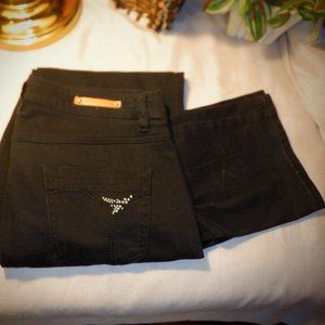 * SIMON CHUNG DENIUM / 10 *